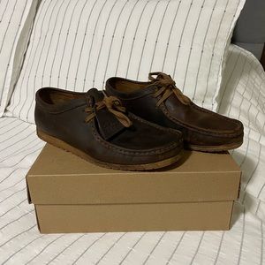 Clarks wallabee